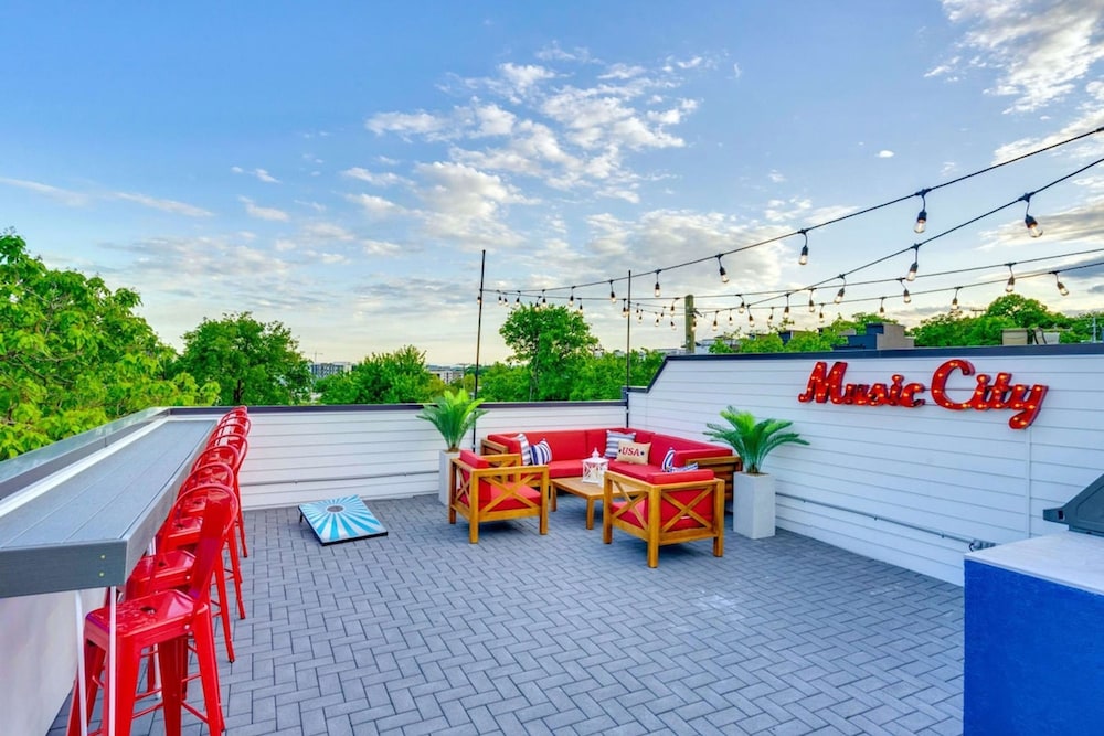 Nashvegas 13 Beds Rooftop Views Mins to Broadway