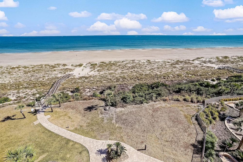 327 Sandcastle 1 Bedroom Condo by RedAwning view 5