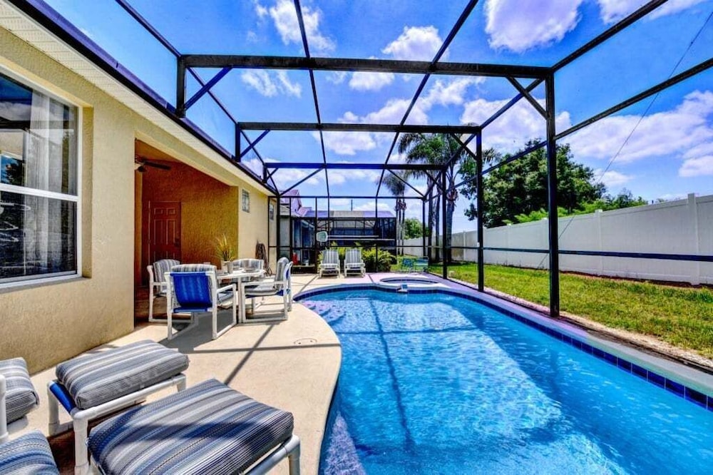 4br Resort Villa W/ Pool & Spa Close To Disney 4 Bedroom Villa