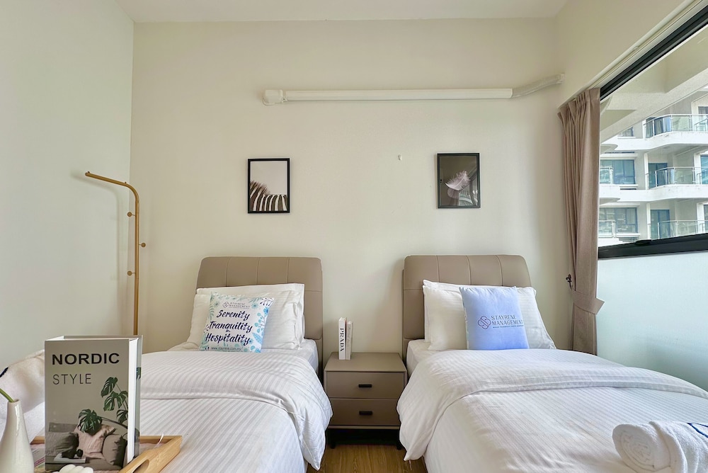 Country Garden Danga Bay Sea View Homestay by Stayrene