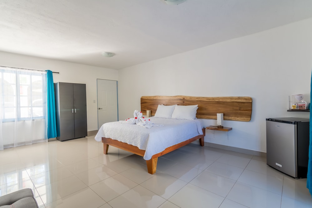 Club Ibiza - Party Hotel & Beach Club