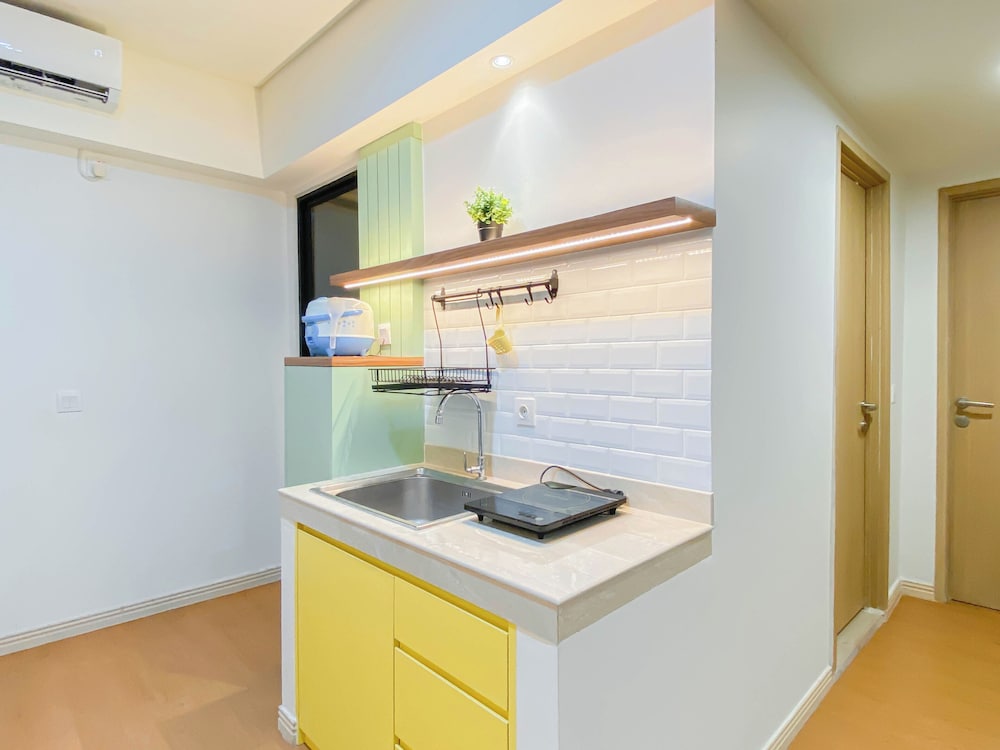 Homey And Comfort Living 2Br At Meikarta Apartment