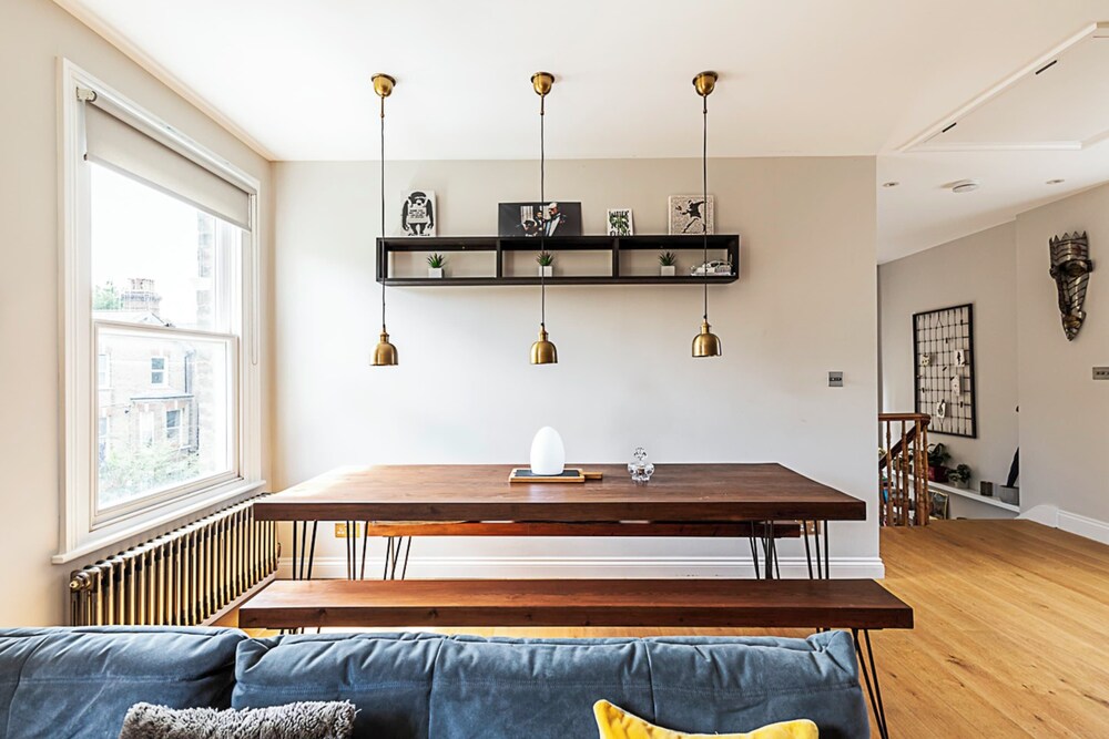 Rustic and Contemporary Haven in Brixton