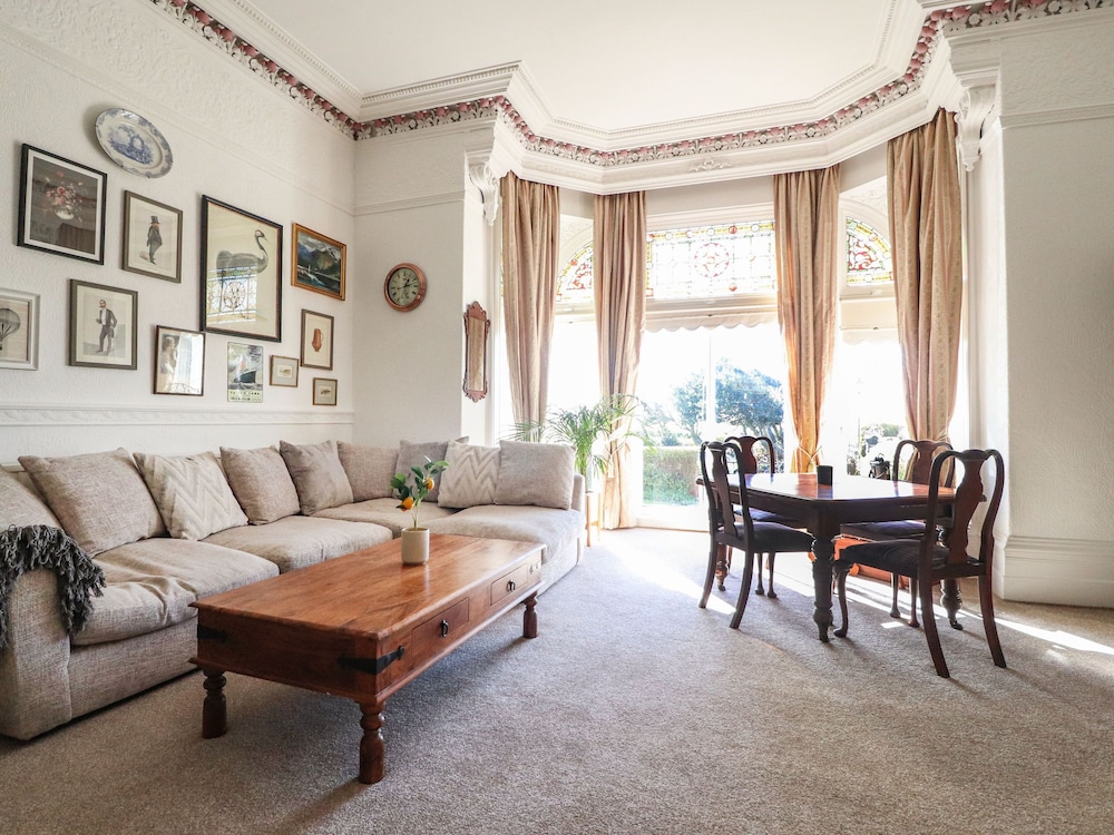 Ismay Dining Room Suite - Titanic Interest