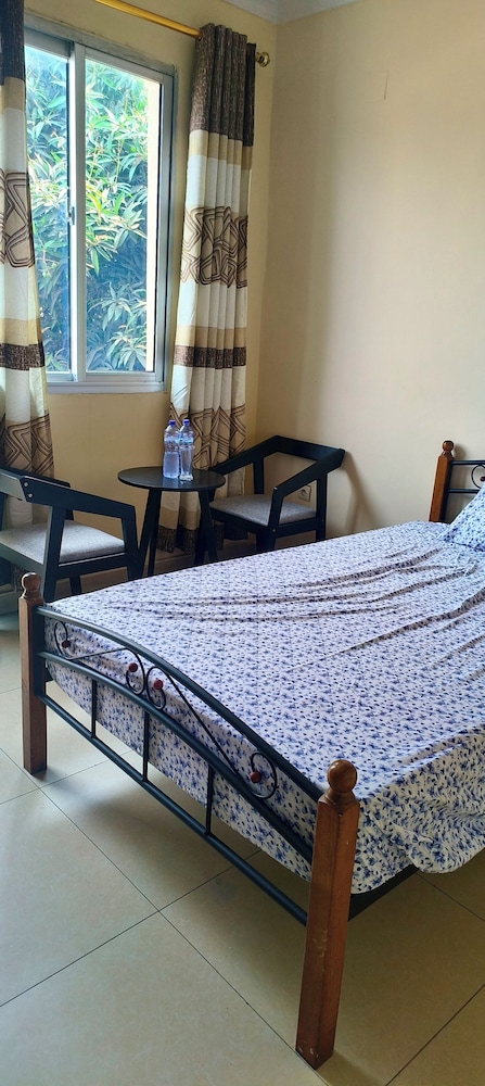 Serene 5-bedroom Apartment in Kinshasa's 10ème Rue Limete-résidentiel