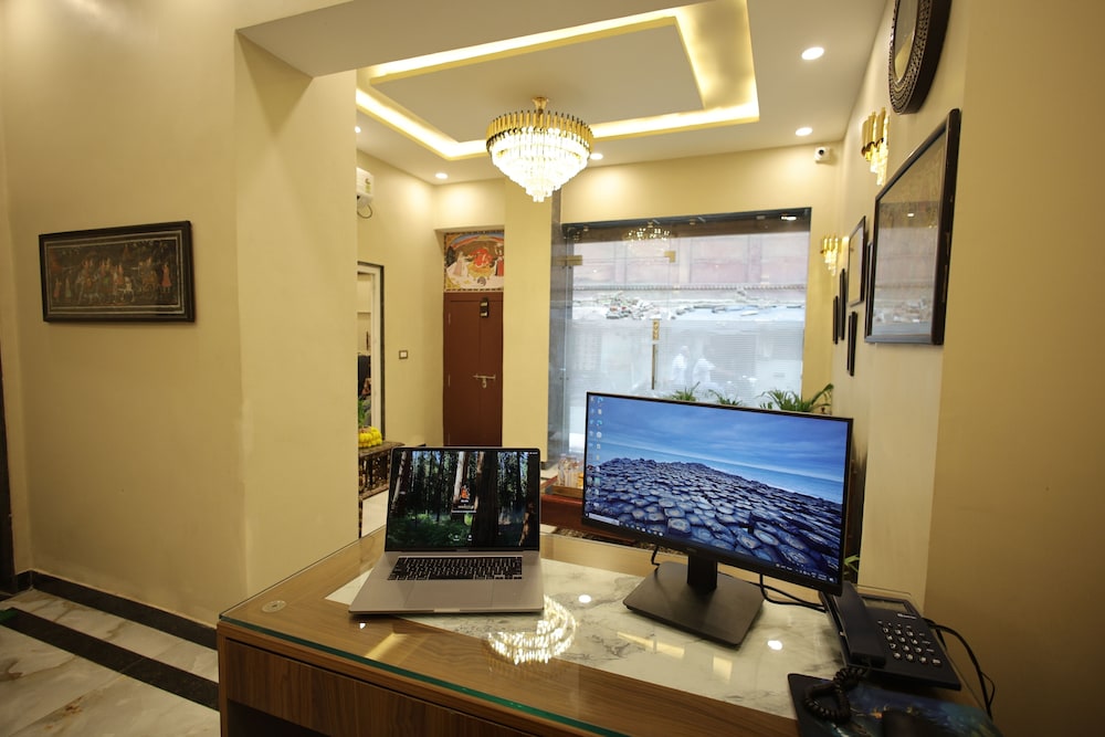 Ragam Residency