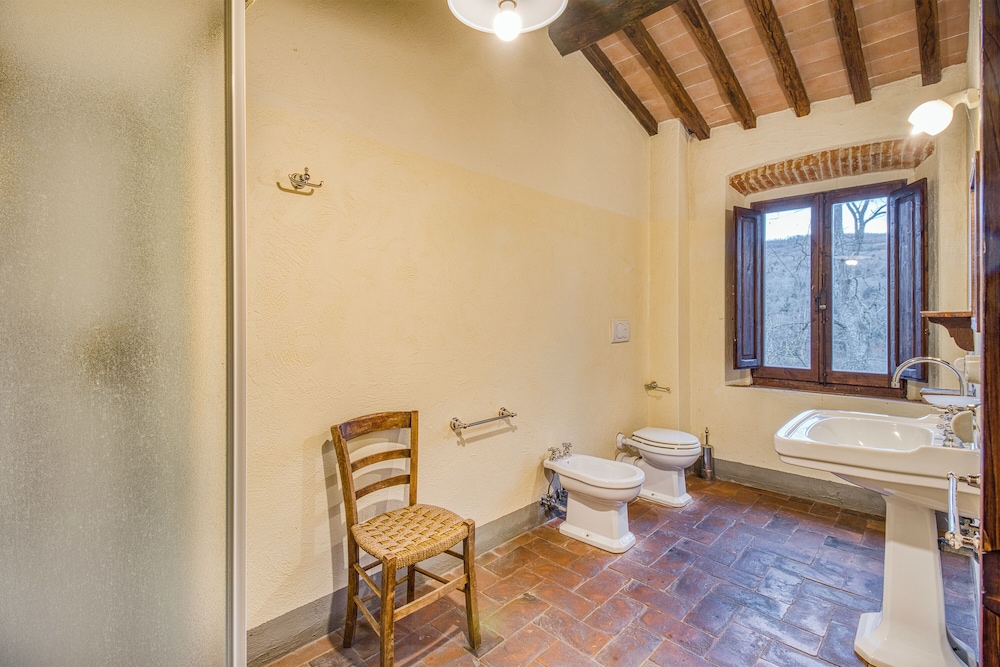 Family Tuscany Villa with private pool