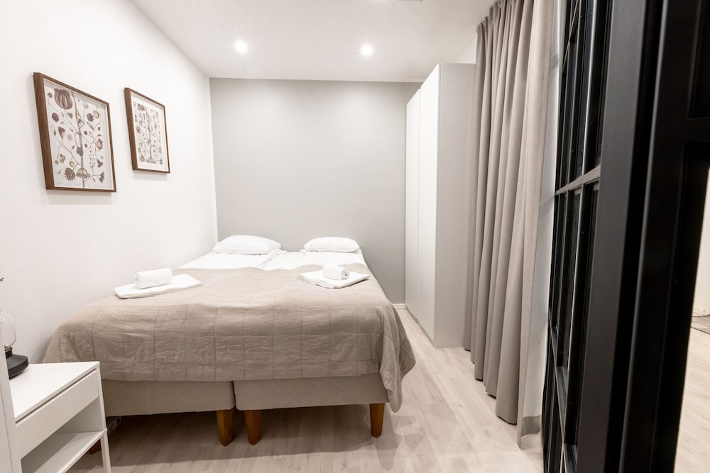 2ndhomes Modern 1BR Home w Sauna&Balcony view 3