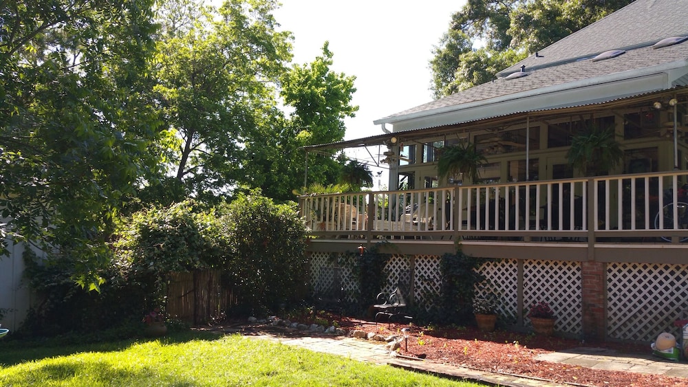 Fig Tree Manor