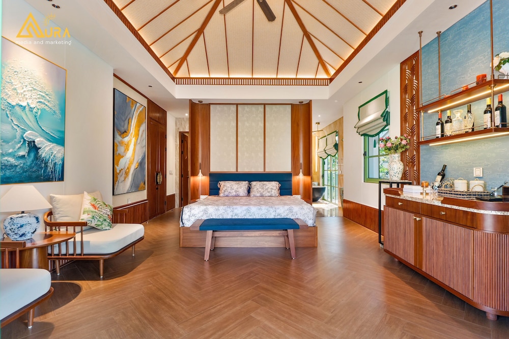 PQ Tropical Village