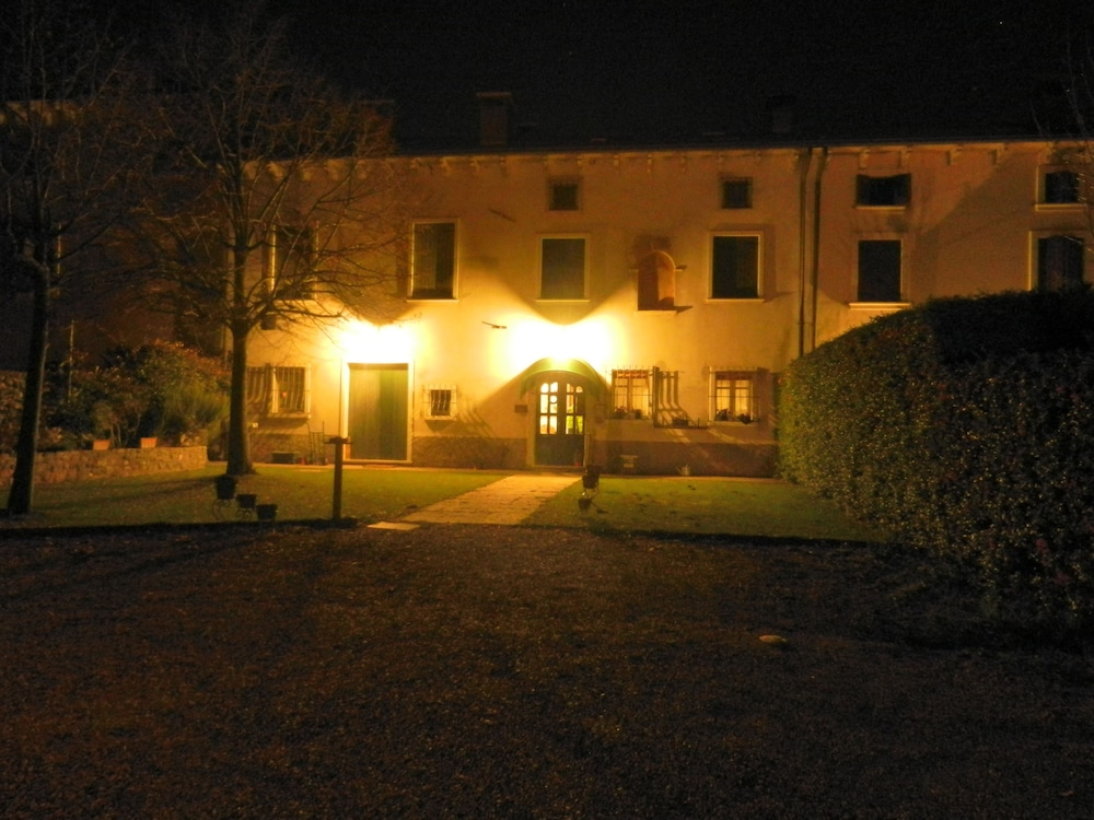 Photo 24