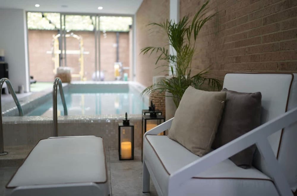Unique 3 BR Apartment in Usaqu n