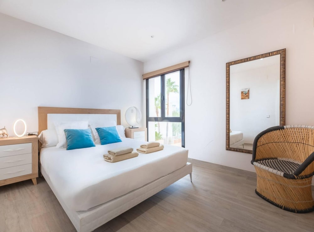 Villa Sa Marinada Modern Villa With Pool for 8 People