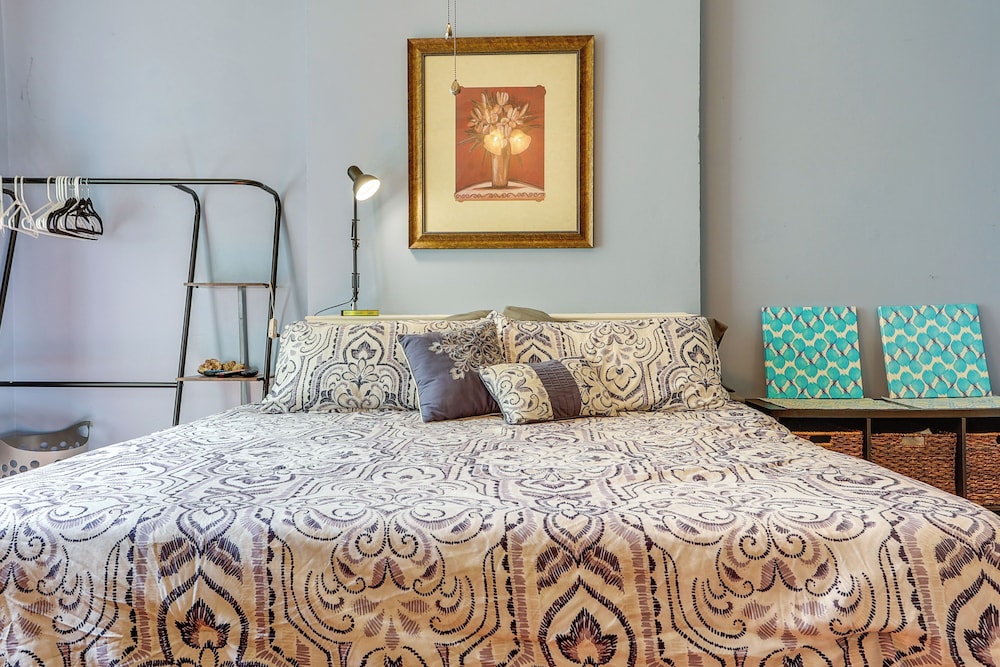 Louisville Vacation Rental 2 Mi to Churchill Downs