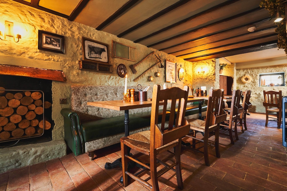 Masons Arms