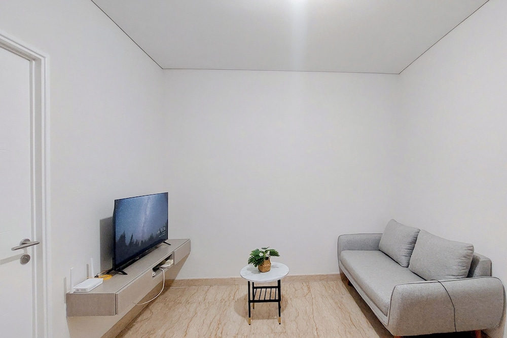 Tranquil Space 1Br Apartment At Podomoro City Deli Medan