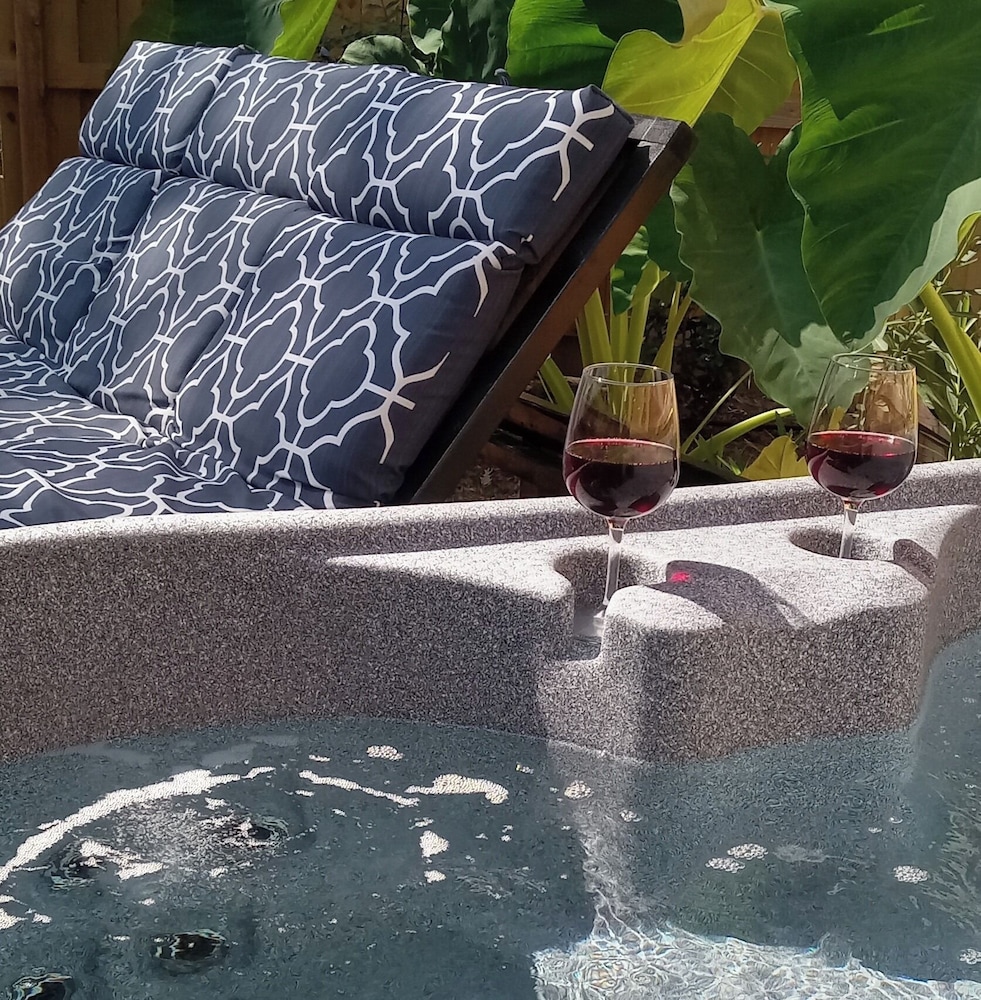 Your Hidden Garden Bed and Breakfast