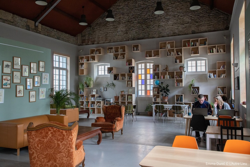 lounge