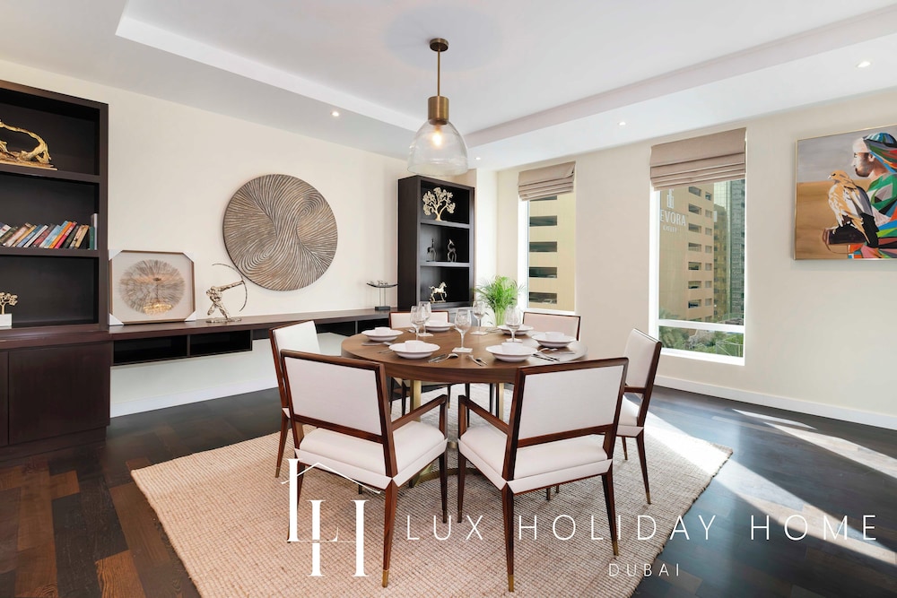 LUX The Elegant DIFC Suite 2