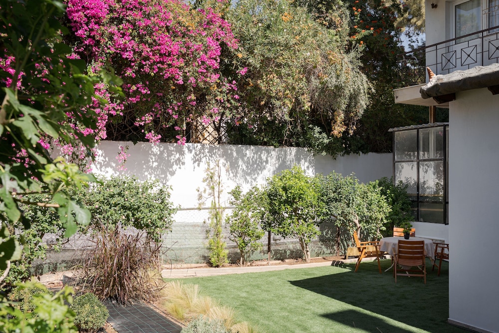 Elaia House Glyfada