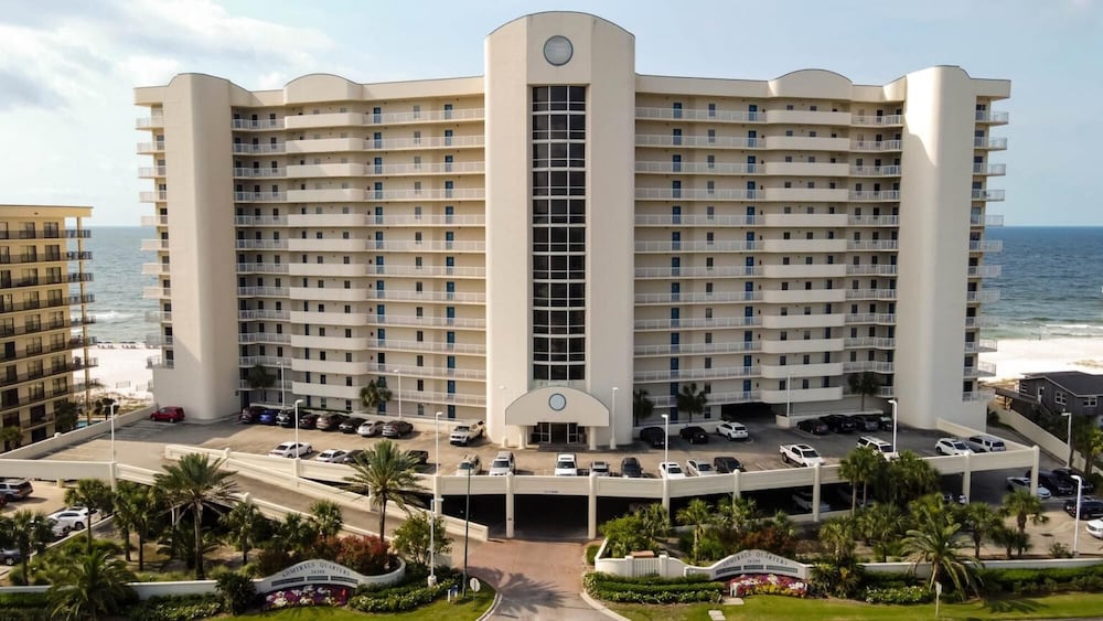 Enormous Corner Unit on White Sands in Orange Beach With Indoor Outdoor Pool view 5