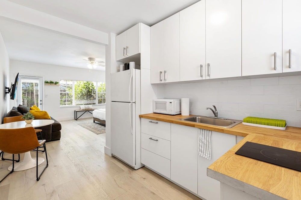 Lovely Studio in the Heart of Victoria Park