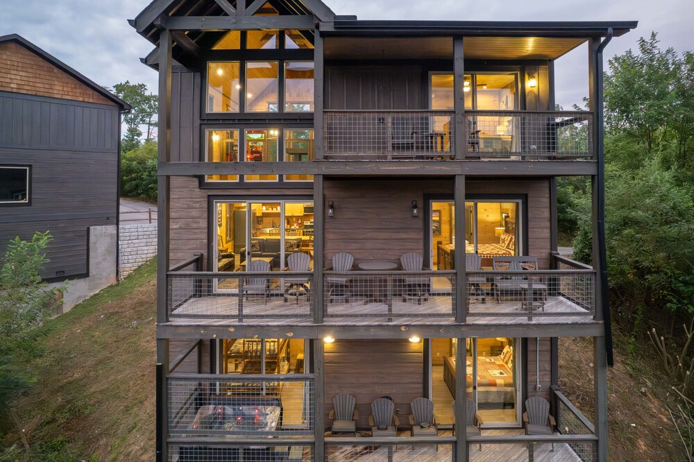 Stunning 4bedroom With Sky Views