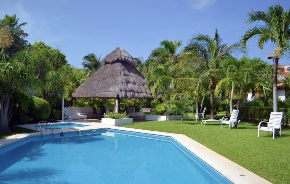 Tu Casa En Zona Hotelera a una Cuadra de la Playa