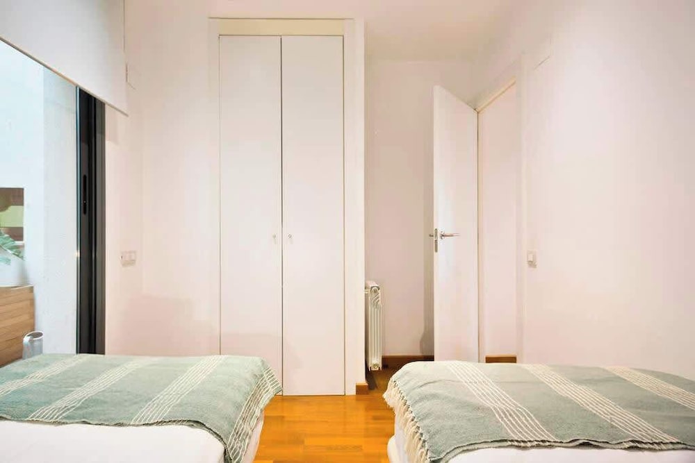 Les Corts Apartments By Olala Homes
