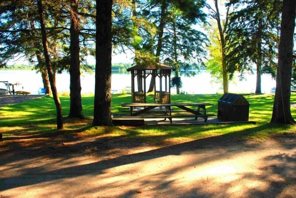 Crow Wing Crest Resort