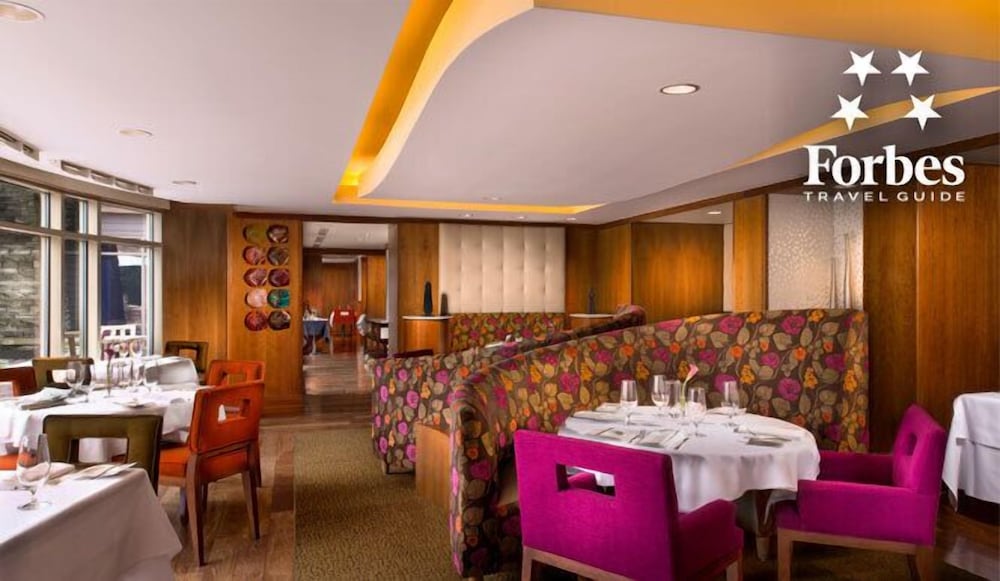 The Lodge at Turning Stone Resort Casino