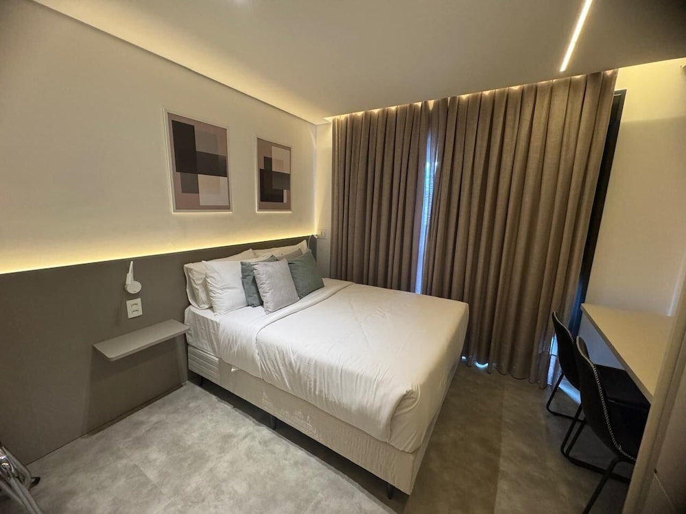 Haus Mitre Residences