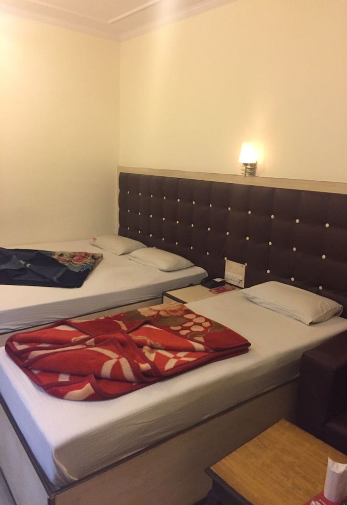 ADB Rooms Hotel India International Dx