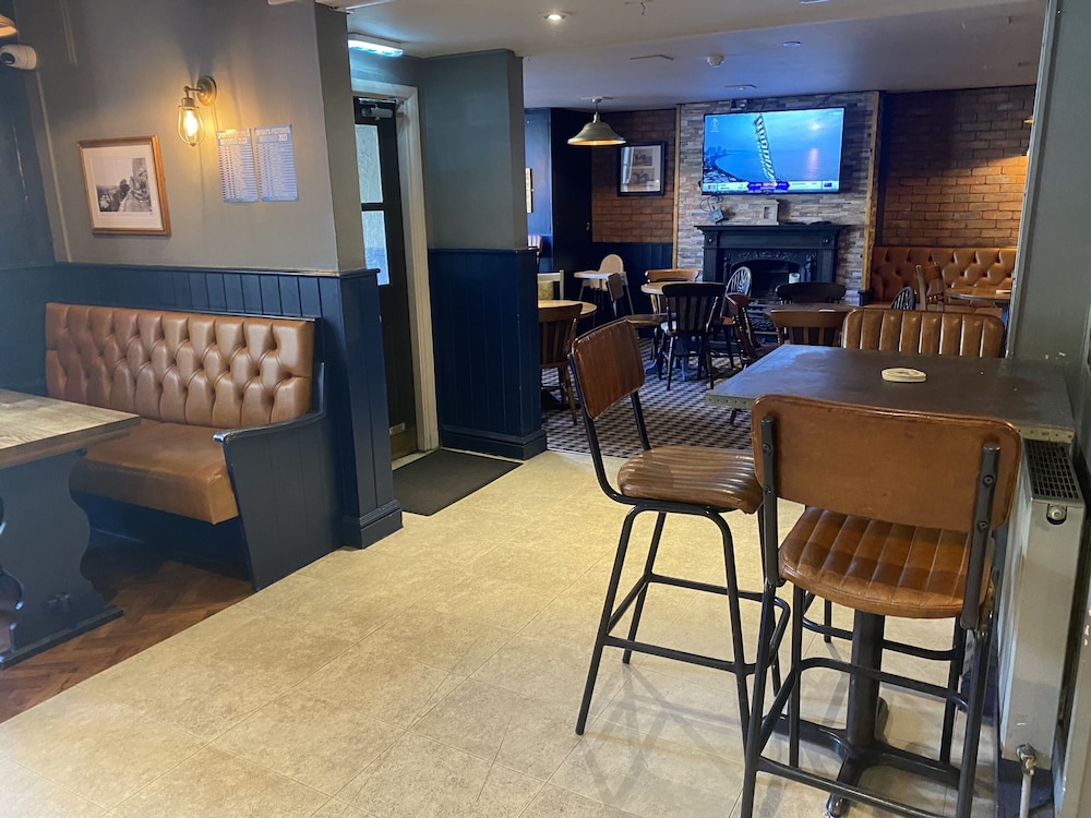 Turf Hotel