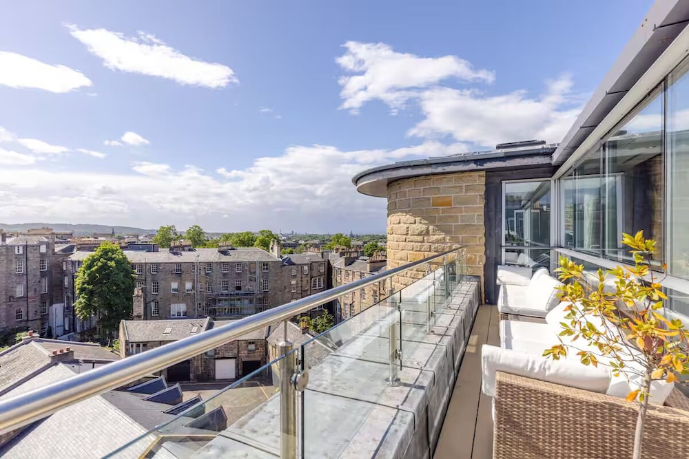 Beautiful Penthouse with terrace