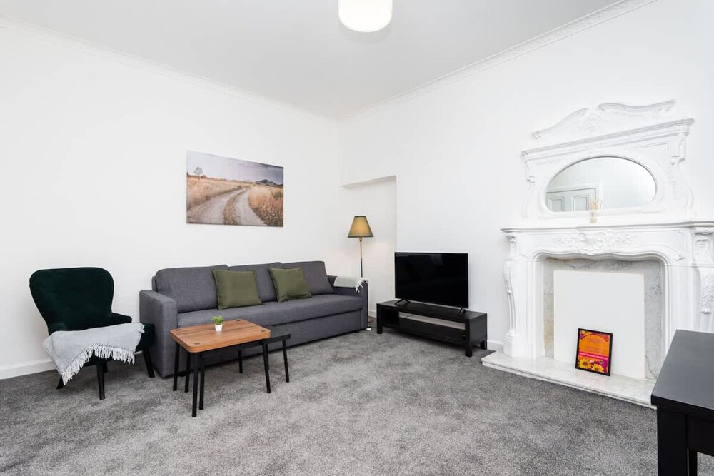 5 Individual Beds - Free Parking