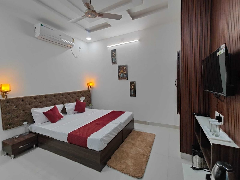 Hotel Rishi Excellency view 5