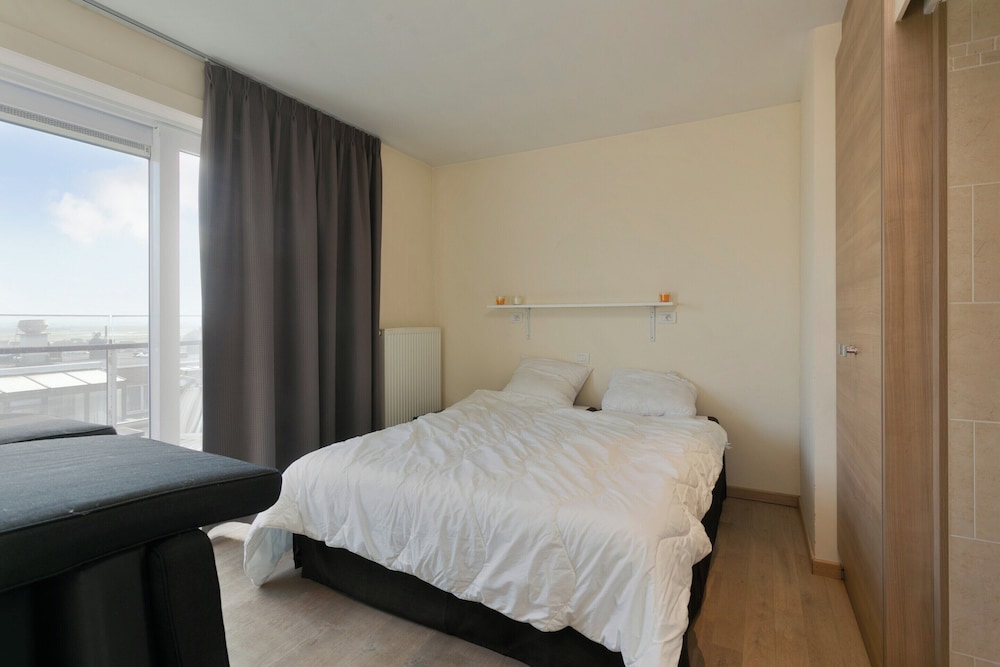 Apartment With Terrace in Blankenberge