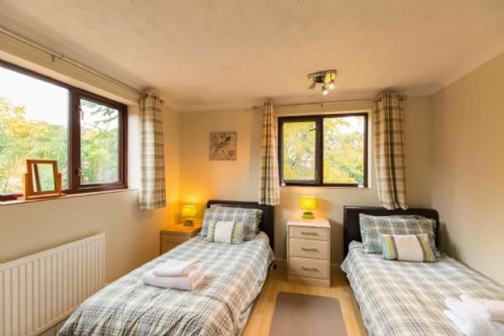 Host Stay Four Seasons