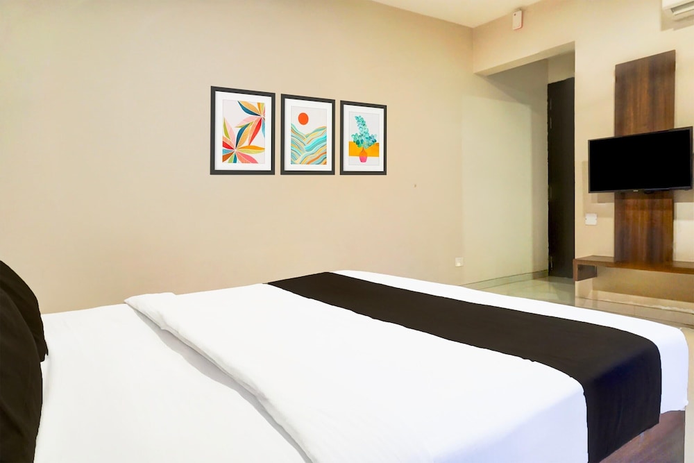 Elite Stays at Viman Nagar Kharadi