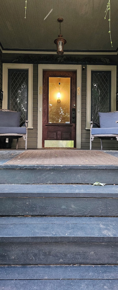 Huntington Manor