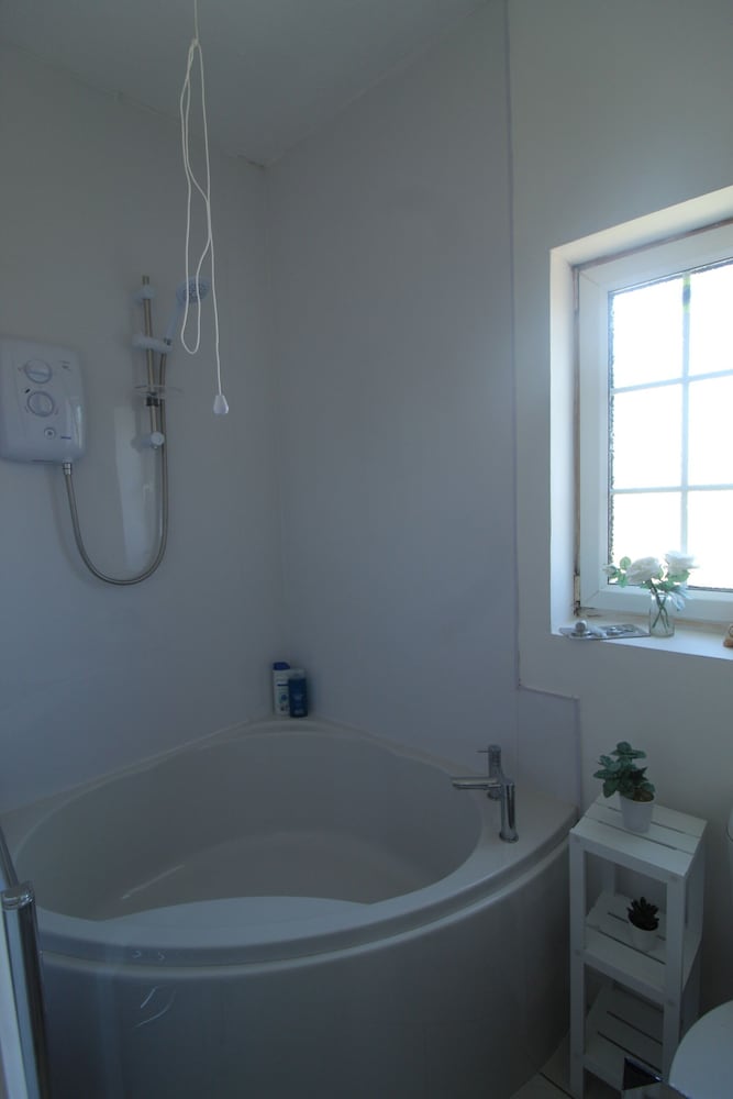 Rotherham Vacations - High Street House - Property Image 7