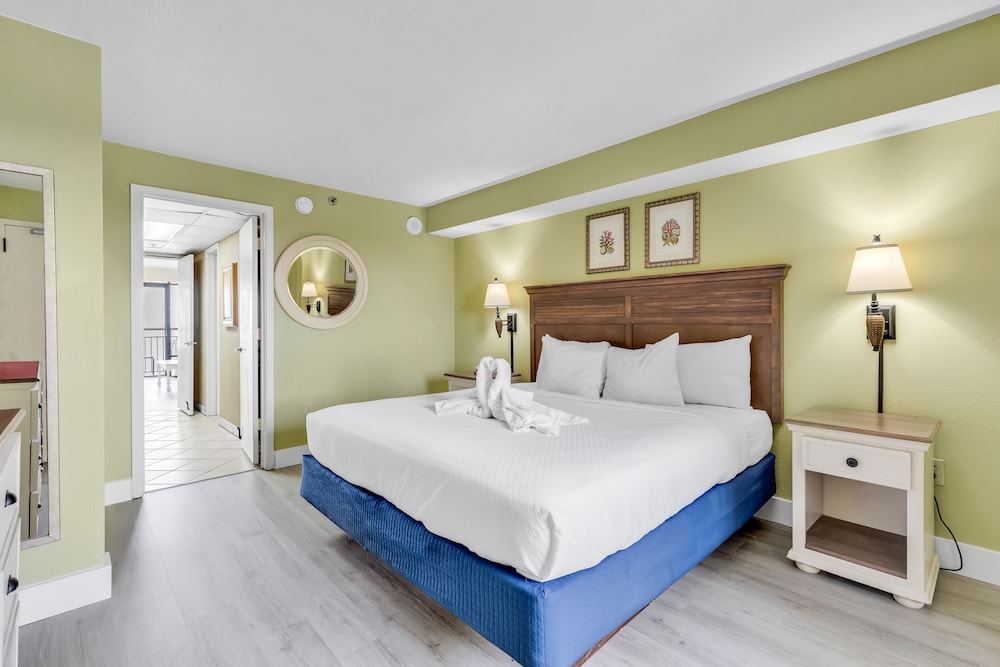 Beach-front Condos Located in the Caribbean Resort with Pool and Lazy River view 2