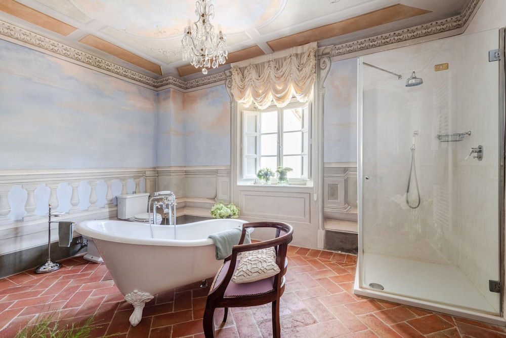 Villa Antica in Lucca