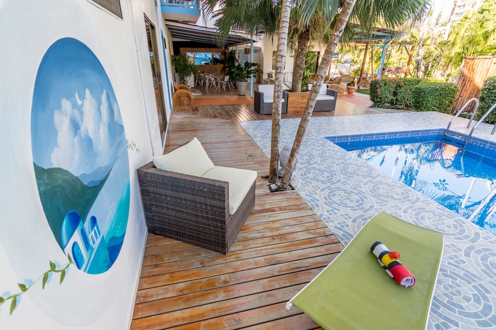 Club Ibiza - Party Hotel & Beach Club