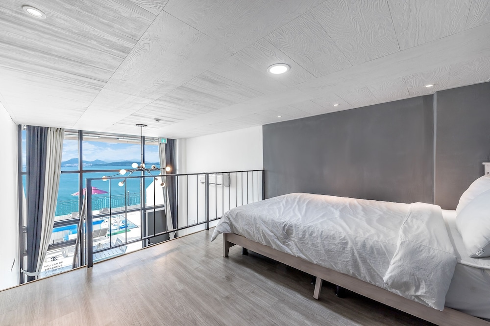 Yeosu Lastella Spa Pet-friendly Pension