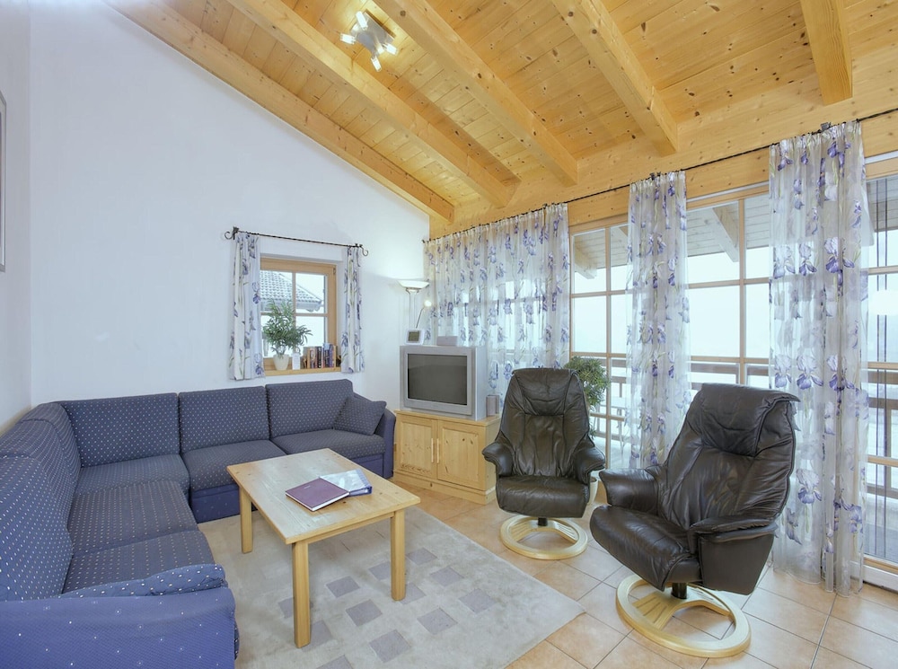 Chalet in Austria Near Ski Bus and Sauna