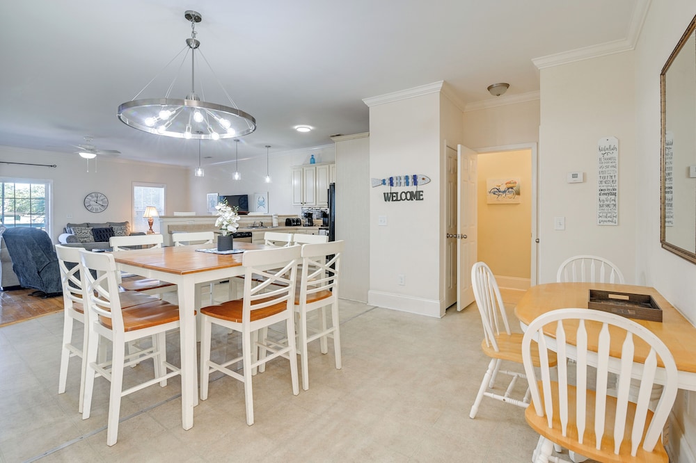 2 Blocks to Ocean: Garden City Beach Home w/ Pool!