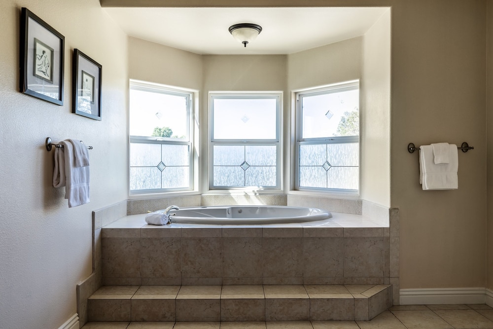 Wilson Creek Manor By Avantstay Sleeps 24 Amazing Estate w Pool Game Room