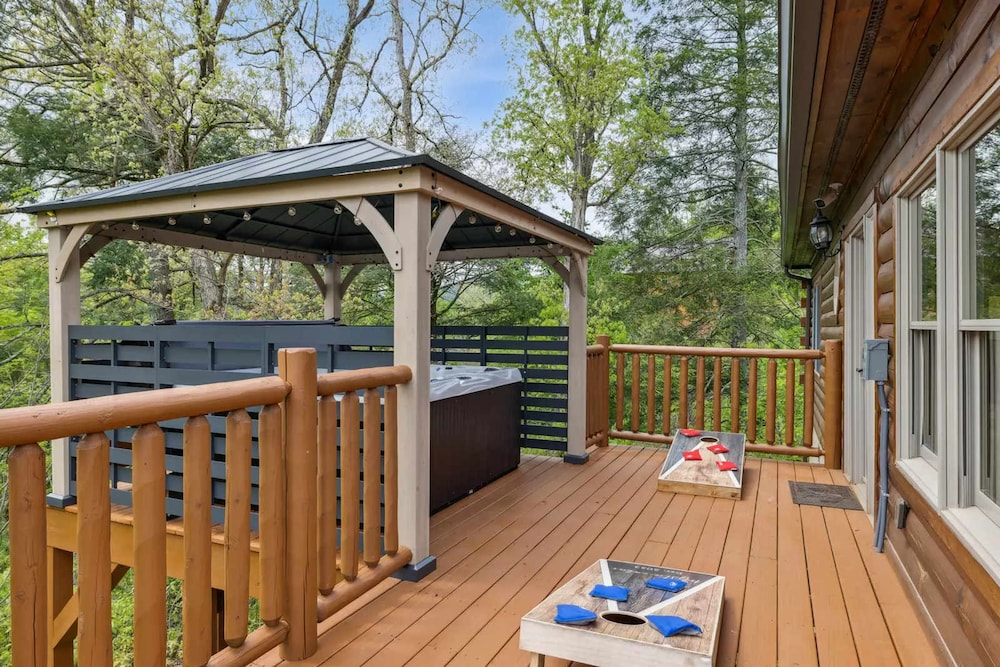 Mystic Cabin in Gatlinburg